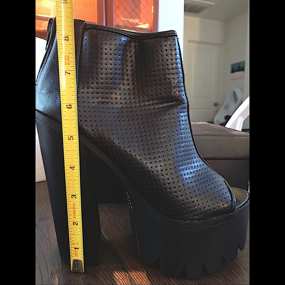 Platform peep toe booties - Picture 7 of 7
